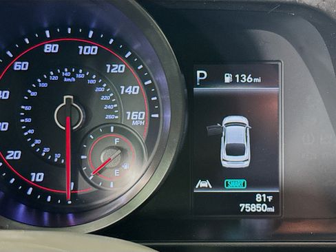Used 2023 Hyundai Elantra SEL w/ Preferred Accessory Package FWD image 15