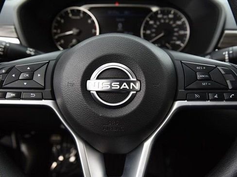 Certified 2025 Nissan Altima 2.5 SV image 18