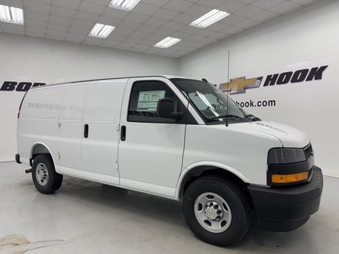 New 2025 Chevrolet Express 2500 w/ Driver Convenience Package image 3
