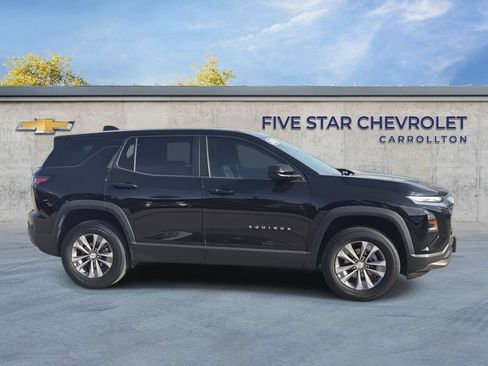 Used 2026 Chevrolet Equinox LT FWD image 9