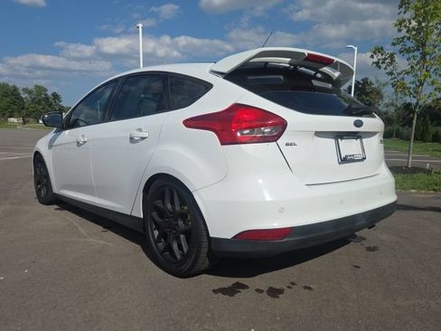 Used 2017 Ford Focus SEL FWD image 10