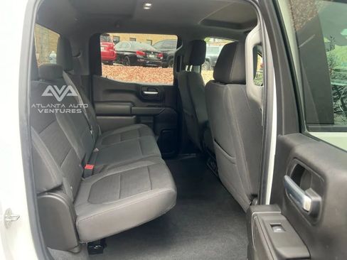 Used 2021 Chevrolet Silverado 1500 LT image 37