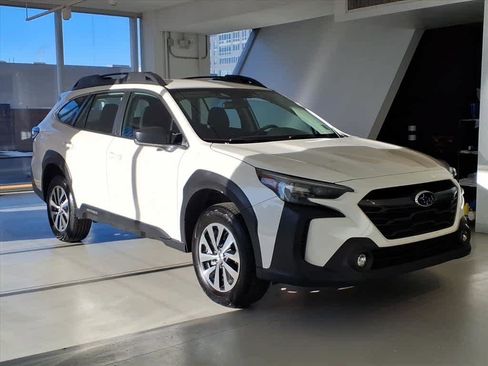 Used 2024 Subaru Outback image 3