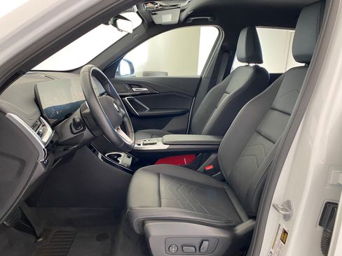 Used 2025 BMW X1 xDrive28i w/ Convenience Package image 4