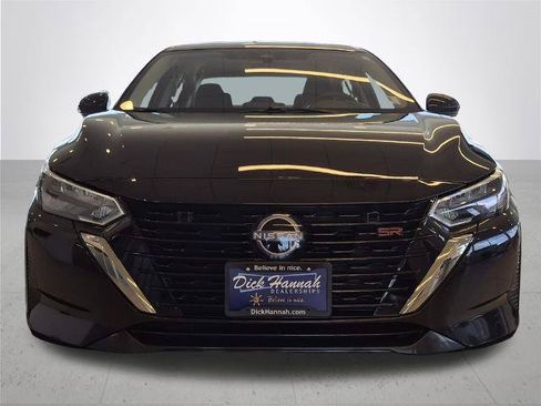 Certified 2025 Nissan Sentra SR FWD image 3
