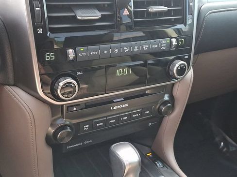 Used 2022 Lexus GX 460 Premium w/ Premium Package AWD/4WD image 19