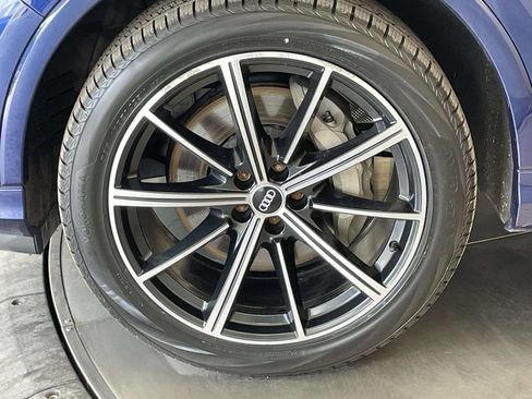 Used 2021 Audi Q7 3.0T Premium Plus w/ Executive Package AWD/4WD image 11