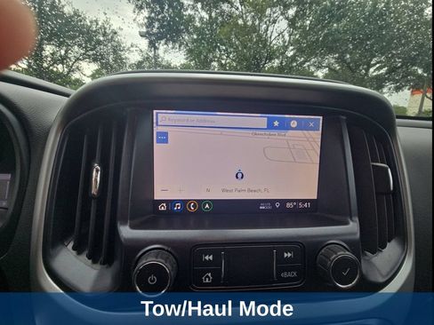 Used 2019 Chevrolet Colorado LT AWD/4WD image 14