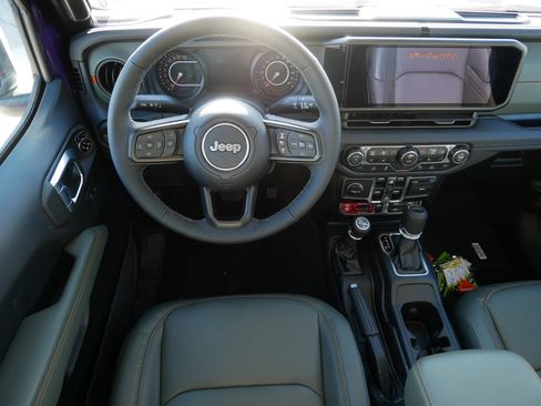 New 2026 Jeep Gladiator Mojave w/ Safety Group image 12