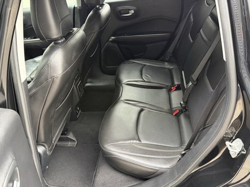 Used 2018 Jeep Compass Limited w/ Navigation Group image 16