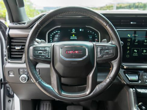 Used 2023 GMC Sierra 1500 AT4 w/ AT4 Premium Package AWD/4WD image 17