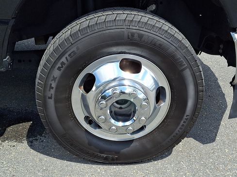 Certified 2024 Ford F350 XLT AWD/4WD image 8