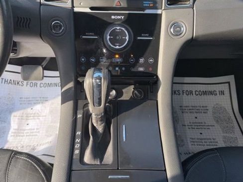 Used 2014 Ford Taurus Limited w/ Equipment Group 301A image 11