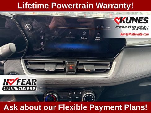 Used 2025 Chevrolet TrailBlazer LT FWD image 17