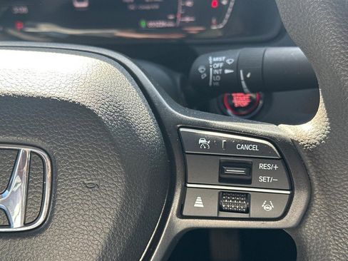 Used 2023 Honda Accord EX image 22