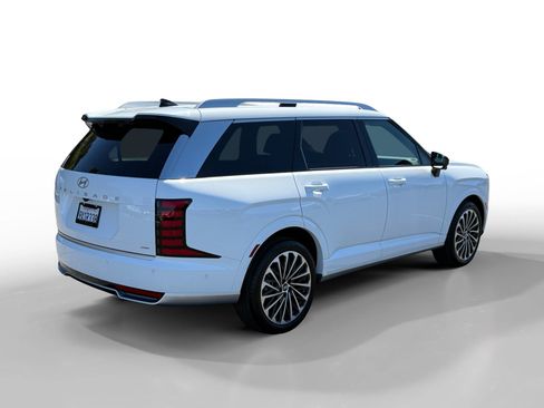 Certified 2026 Hyundai Palisade Calligraphy AWD/4WD image 5
