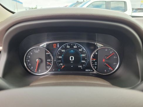 Used 2018 GMC Acadia Denali w/ Technology Package FWD image 25