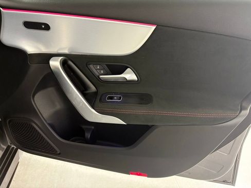 Used 2022 Mercedes-Benz A 220 image 40