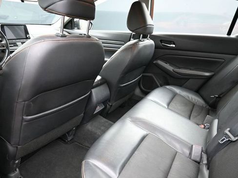 Used 2019 Nissan Altima 2.5 SR image 13