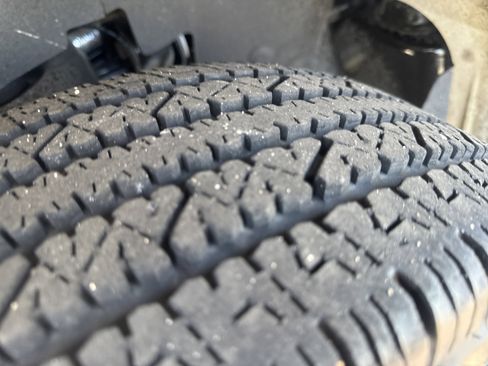 Used 2024 GMC Savana 2500 w/ Driver Convenience Package image 12