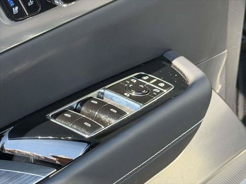 Used 2026 Cadillac Vistiq Platinum w/ LPO, Floor Liner Package AWD/4WD image 19