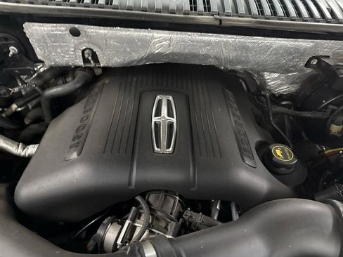 Used 2015 Lincoln Navigator 4WD image 75