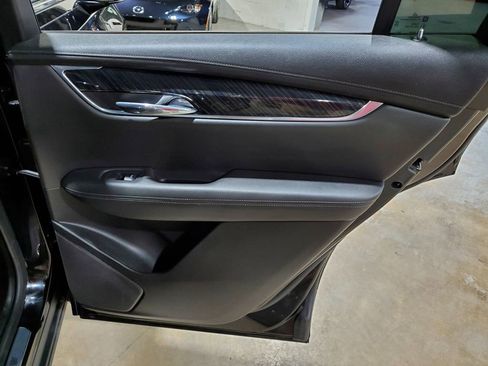 Used 2020 Cadillac XT6 Premium Luxury w/ LPO, Floor Liner Package FWD image 23