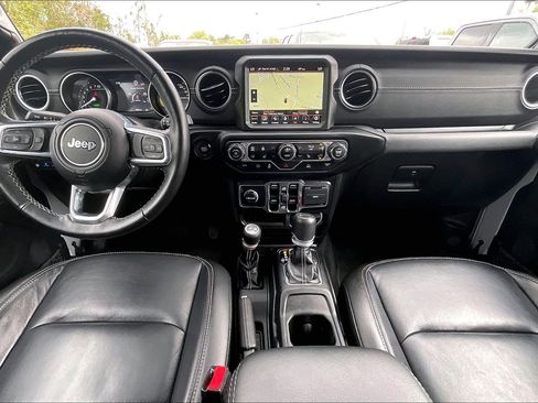 Used 2023 Jeep Wrangler Sahara w/ Cold Weather Group image 14