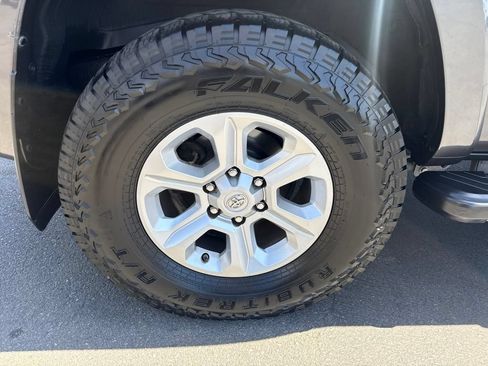 Used 2021 Toyota 4Runner SR5 AWD/4WD image 11