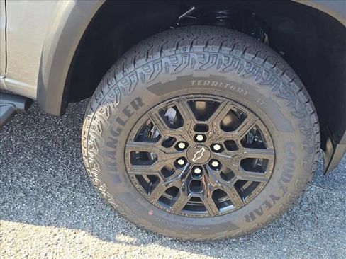 New 2026 Chevrolet Colorado Trail Boss AWD/4WD image 32