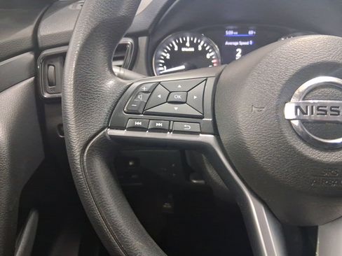 Used 2018 Nissan Rogue S AWD/4WD image 22