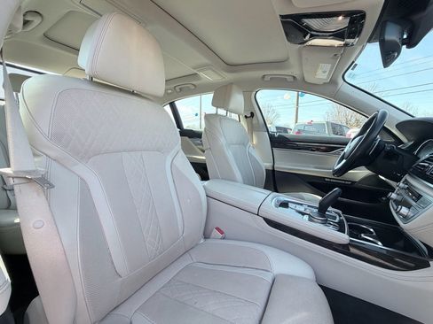 Used 2016 BMW 740i 740i image 26