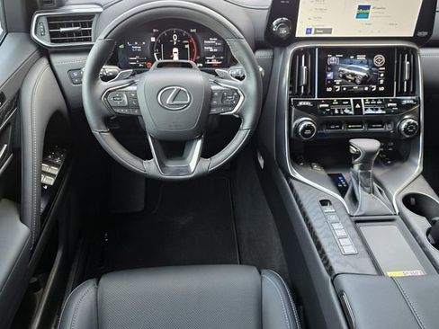 New 2026 Lexus LX 600 4WD w/ Luxury Package image 12