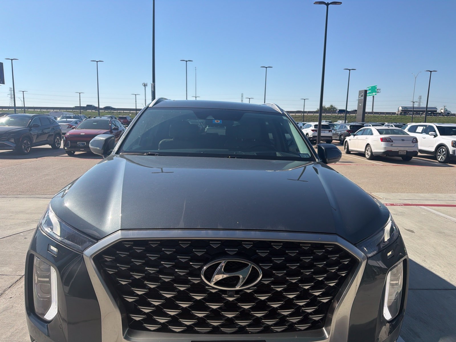 Used 2022 Hyundai Palisade Calligraphy FWD image 2