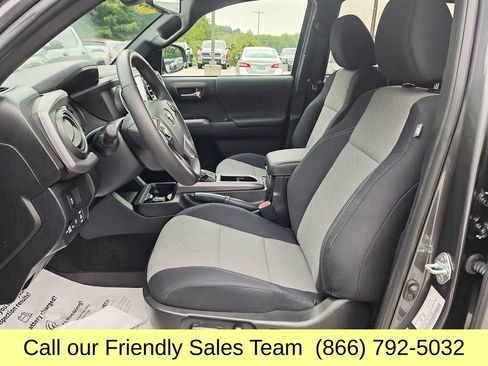 Used 2023 Toyota Tacoma TRD Off-Road AWD/4WD image 10