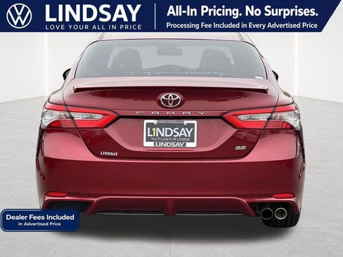 Used 2018 Toyota Camry SE w/ Moonroof Package FWD image 6