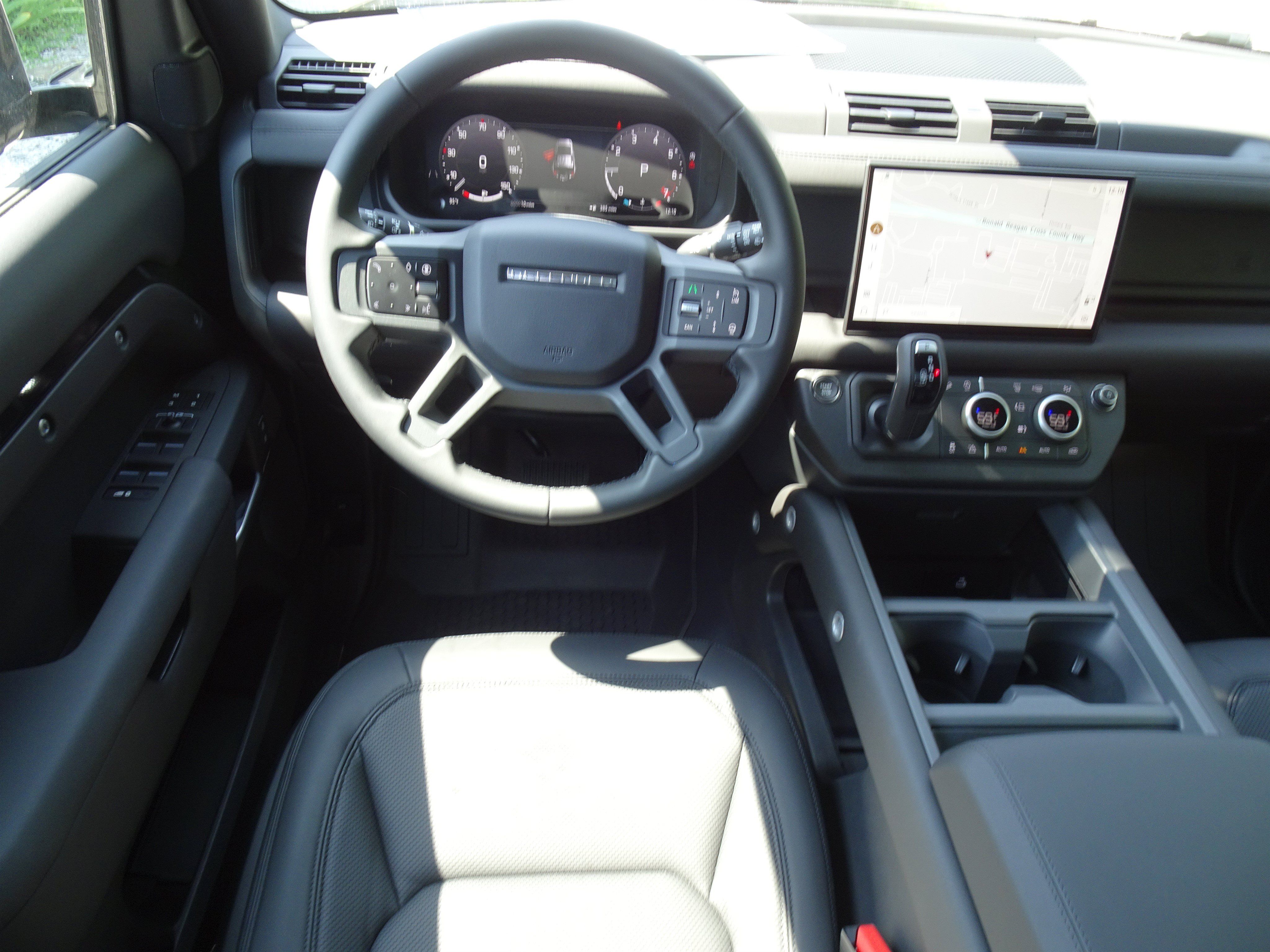 Certified 2025 Land Rover Defender 110 S AWD/4WD image 23