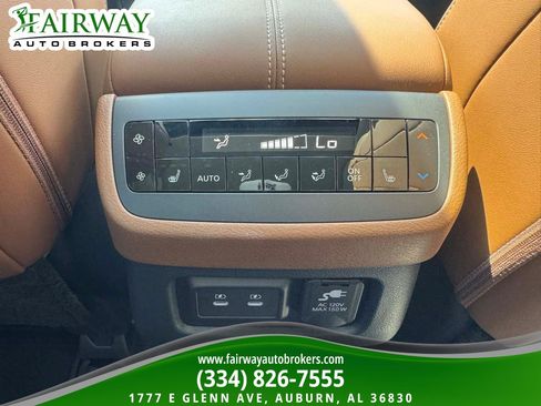 Used 2026 Nissan Pathfinder Platinum w/ Cargo Package FWD image 28