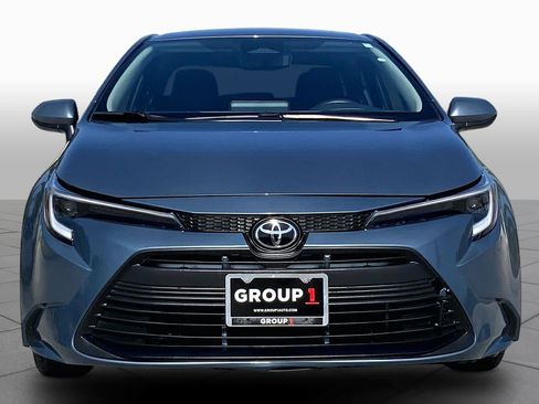 Used 2026 Toyota Corolla LE FWD image 4
