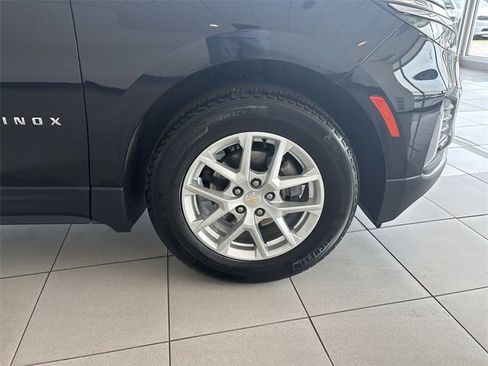 Used 2023 Chevrolet Equinox LT image 14