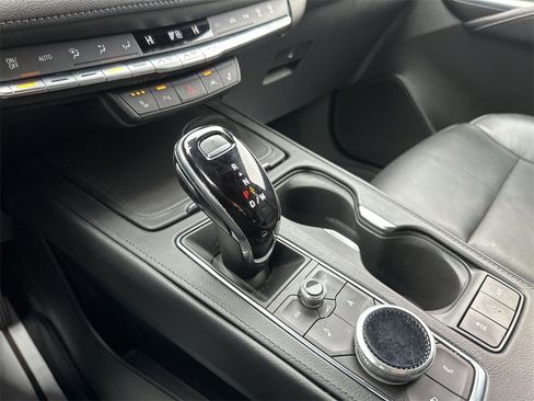 Used 2023 Cadillac XT4 Premium Luxury image 20