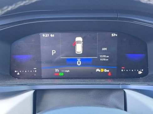 Used 2022 Volkswagen Taos SE AWD/4WD image 6