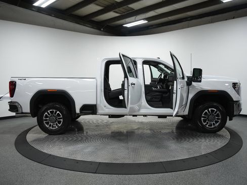 New 2026 GMC Sierra 2500 SLT w/ SLT Convenience Package image 10