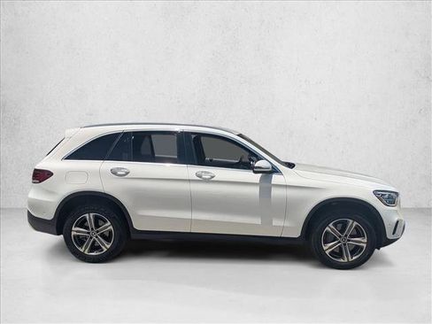 Used 2021 Mercedes-Benz GLC 300 image 4