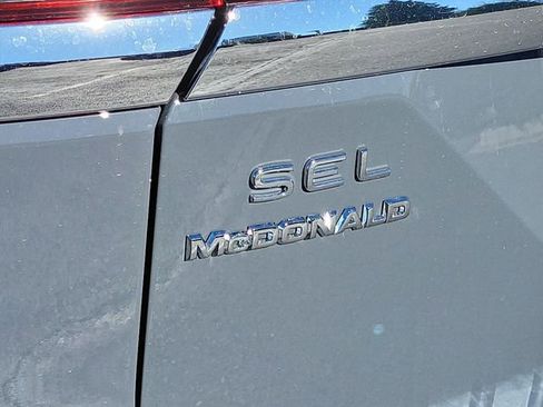 New 2026 Volkswagen Atlas SEL AWD/4WD image 16