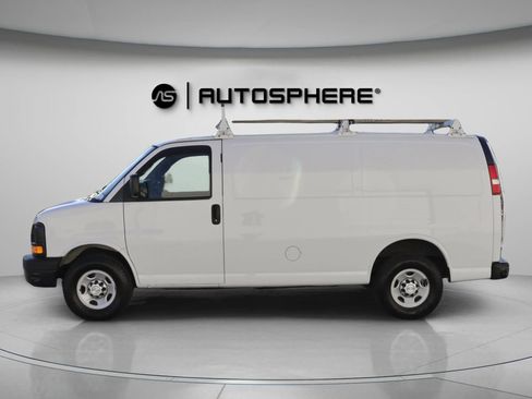 Used 2016 Chevrolet Express 2500 image 5