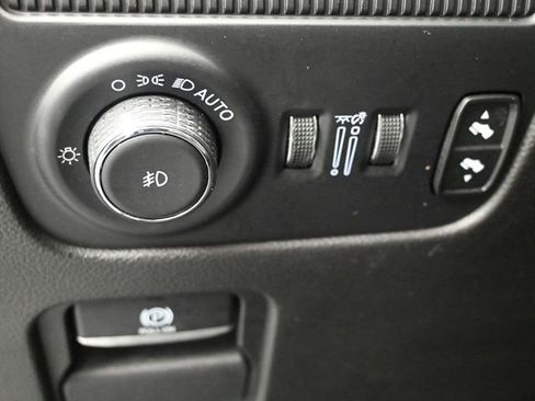 Used 2024 Jeep Wagoneer L Series II w/ Flexible Seating Group image 12