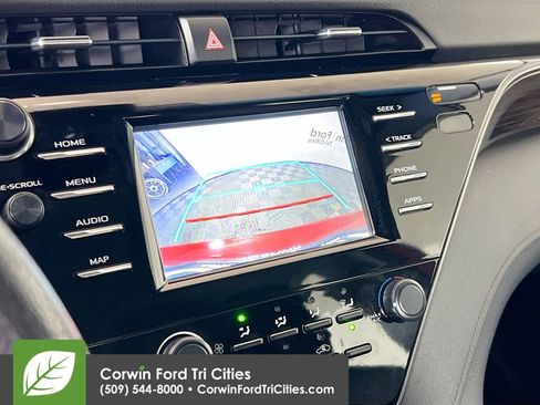 Used 2019 Toyota Camry LE FWD image 21