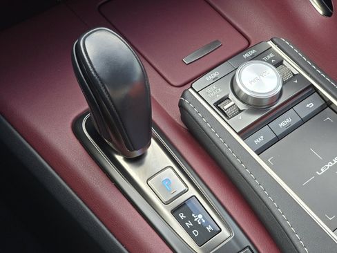 Used 2018 Lexus LC 500 Coupe image 30