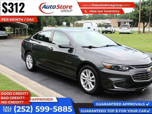 Used 2017 Chevrolet Malibu LT FWD image 4